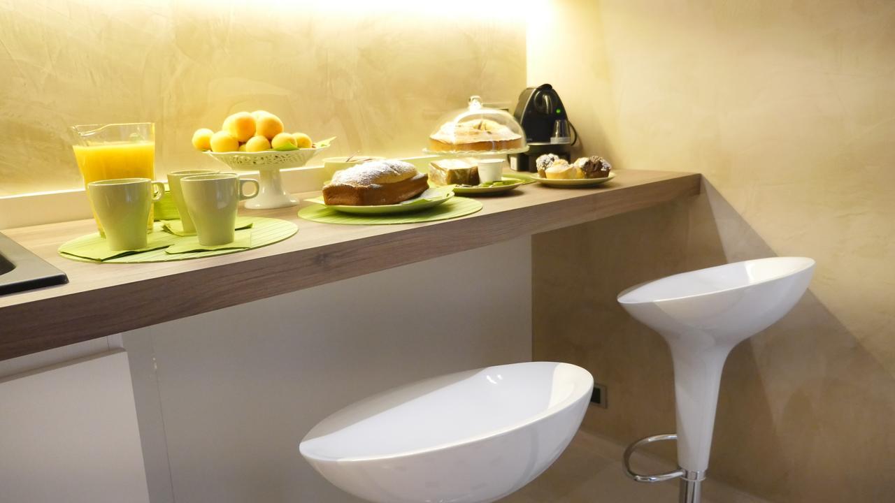 Borgo Marsala Bed & Breakfast Trani Bagian luar foto